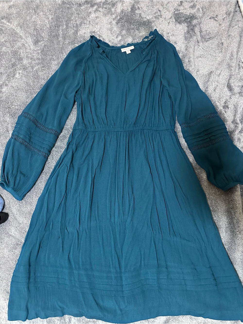 Knox Rose Teal Long Sleeve V-Neck Midi Dress
